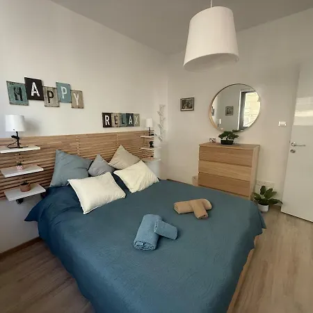 Apartman 5 Min Walk To Mackenzie Beach, Stylish 1br *